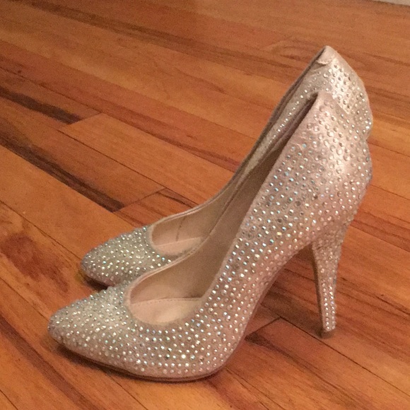 Iridescent rhinestone golden shoes in Great shape! - Picture 7 of 7